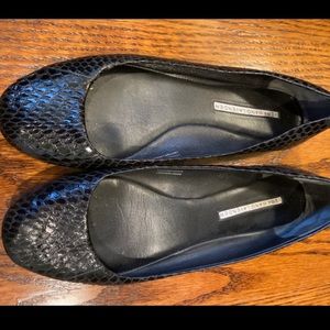 Vera Wang ballerina flats